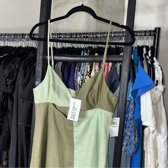 MATTHEW BRUCH Kimmie Colorblock Mini Dress in Sage and Army - Picture 4 of 13